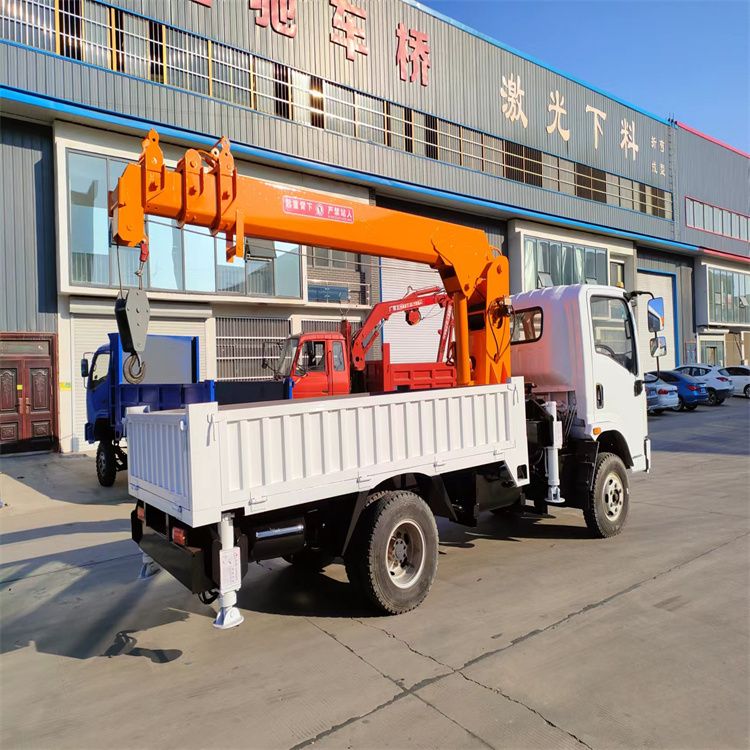 大名县三轮随车吊定制 农用改装机自备吊中瑞长期出售